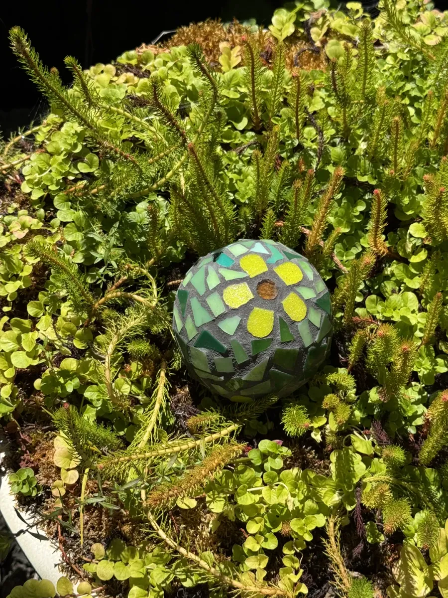 Mosaic Sunleaf Orb
