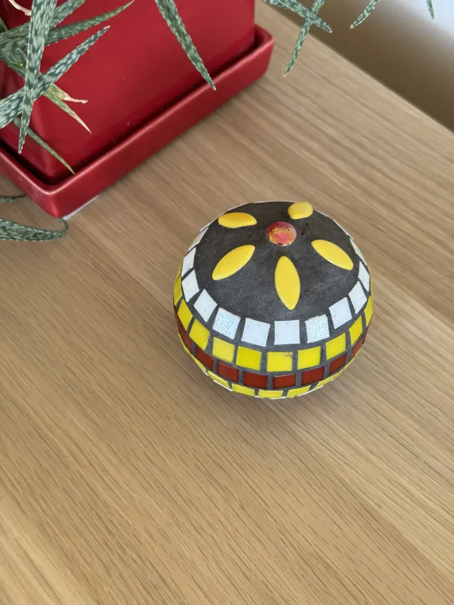 Mosaic Solar Flower Orb - Image 2