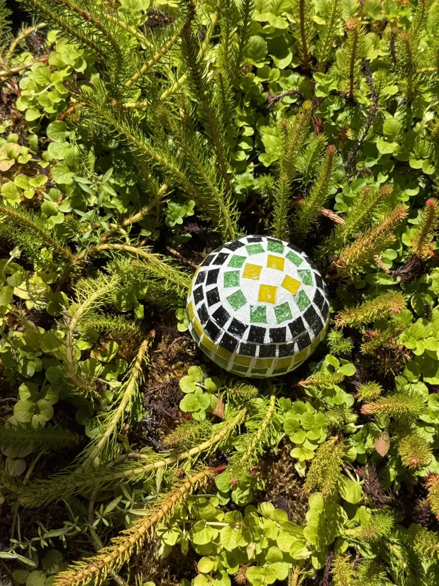 Mosaic Golden Olive Orb